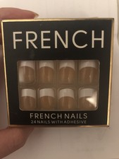 24 UNGHIE ADESIVE CON FRENCH