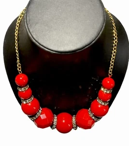 Collar Kate Spade RARO MOD SQUAD Distintivo Grueso Rojo Estrás Tono Dorado - Imagen 1 de 6
