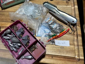 Vintage fishing lure jigs and sinkers & other items (26309) - Picture 1 of 7