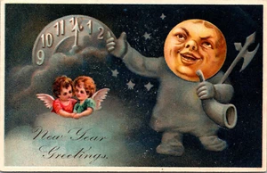 NEUJAHR GRÜSSE PFB 8002 - MANN IM MOND & CHERUBS - GEPRÄGTE URLAUBS-POSTKARTE - Bild 1 von 2