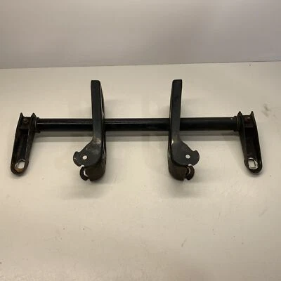 Поддержка стабилизатора, черный - 2004 Polaris Sportsman 500 HO - Изображение 1 из 4