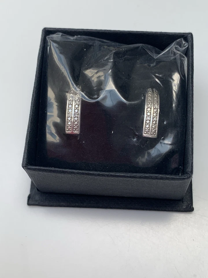 Pendientes de diamantes de plata de ley 925 nuevos Foto 1 de 1