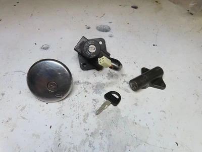 Juego de cerraduras Suzuki GS550L GS550 1979 Foto 1 de 4