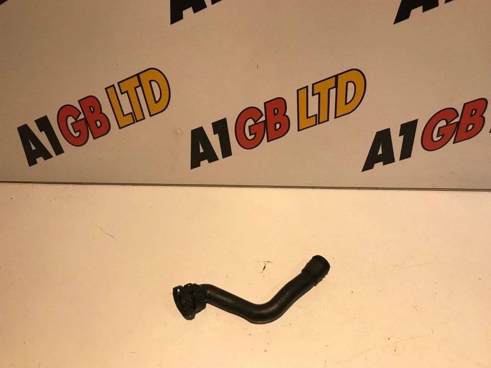 ORIGINAL 17-21 ASIENTOS IBIZA 6F POLO FABIA 1.0 CUBIERTA ROCKERA TUBO RESPIRADOR Foto 1 de 1