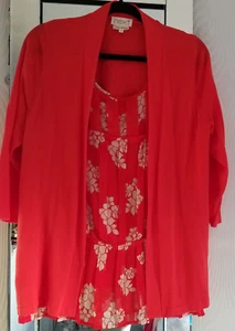 Cardigan ROSSO pit2pit 21,5" taglia 18 NEXT + camicia inserto finto - Nuovo con etichette rosso e bianco - Foto 1 di 7