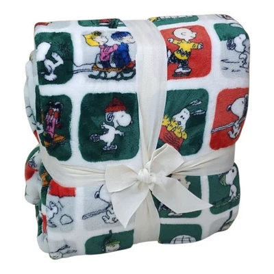 Peanuts Snoopy Christmas Full/Queen Plush Blanket By Berkshire 90"x90" NO LABEL - Image 1 of 4