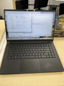 Intel Magnesium QC7 Intel I7-9750H 16GB RAM RTX 2070 Max Q Design 256GB SSD - Imagen 1 de 6