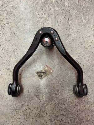 Braço de controle superior dianteiro direito para 1995-2004 Chevy Silverado e GMC Sierra K2500 - Imagem 1 de 4