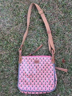 Bolsa tiracolo de lona com estampa de coruja fóssil marrom rosa alça ajustável edição 1954 - Imagem 1 de 4