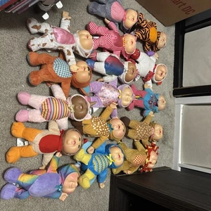Lot Of 16 cabbage patch kids cuties - Picture 1 of 9