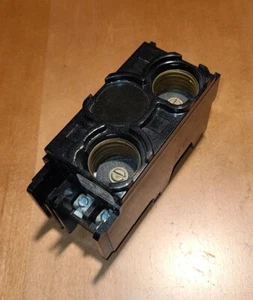 GE General Electric GE TRC2 TRC 2 Fuse Block 30 A 120V PLUG-IN - Picture 1 of 7