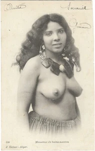 Mauresque arabe seins nus / nude arab Moorish Woman - Photo 1/1
