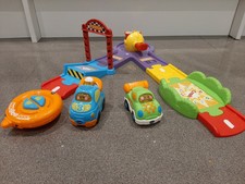 VTech Toot Toot Drivers Remote Control Racer Car & Deluxe Launcher Set & Racer