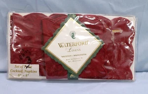 Juego De 3 SERVILLETAS DE TELA CUADRADAS JACQUARD ROJO 8"X 8" DE COLECCIÓN WATERFORD LINENS - Imagen 1 de 6
