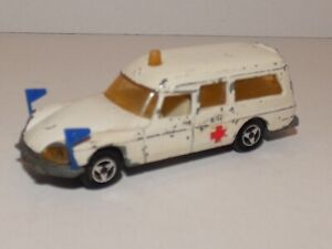 miniature DS Ambulance Majorette 1/65 N° 206