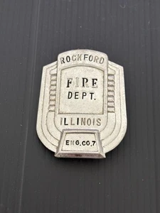 Obsoleto Vintage Rockford Illinois Eng. Insignia de bombero del Departamento de Bomberos Co. 7 - Imagen 1 de 3