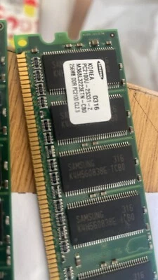 Samsung PC2100U -25331-Z  256MB DDR PC2100 CL2.5 Computer Memory RAM - Image 1 of 3