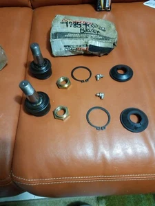 (2) KS Blazer 1985 Suspension Ball Joints-4WD Front Lower opened unused Package - Picture 1 of 9