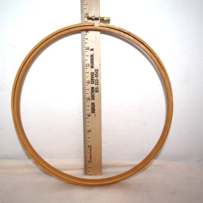 Wood Embroidery Hoop Round 9 Inch Made in Taiwan Vintage Tension Screw - Image 1 of 2