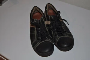 Johnston & Murphy Leather Shoes Size 9-1/2 M Black with Beige Stripes Sneakers - Picture 1 of 5