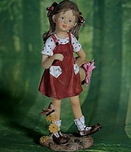 Vintage Adorable small girl figurine with hat unmarked, boxed - Picture 1 of 12