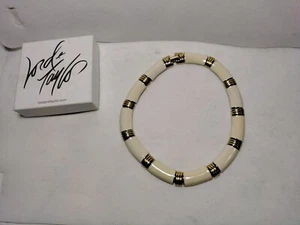 Vintage Lord& Taylor Gold Tone Shoker Neckless - Picture 1 of 4
