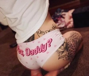 Sex Girl Pink Yes Daddy Slips Tanga Höschen Unterwäsche Knicker Hot Butt Dessous - Bild 1 von 10