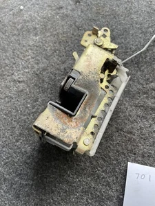 volkswagen transporter t4 n/s door lock vw 701837015d - Picture 1 of 13
