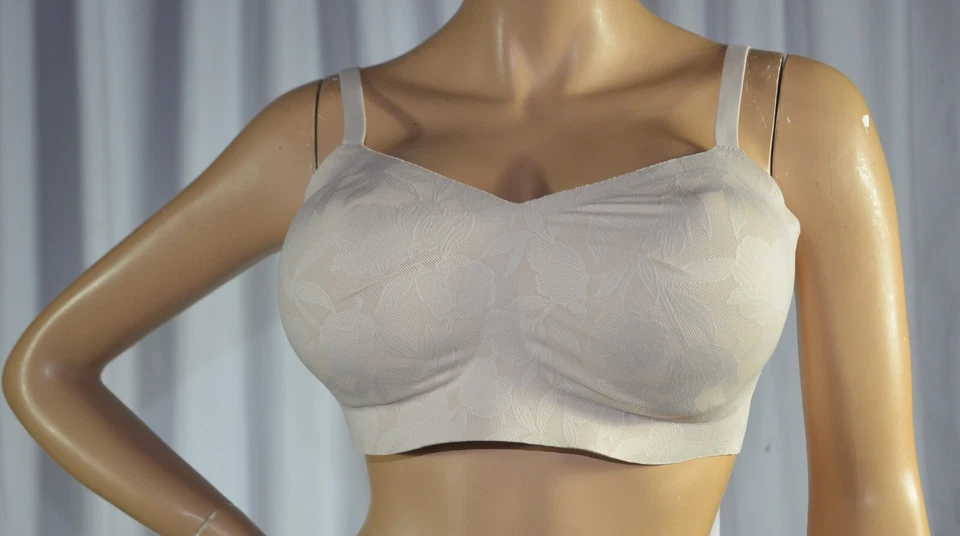 Athleta Medium M Nude Beige Ritual Lace Adjustable Bra D-DD Cups #819582