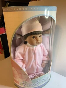 Lee Middleton Life Like Small Wonders dunkelhaariges Baby Mädchen (new old stock) - Bild 1 von 6