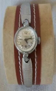 Reloj Timex Vintage Wind-Up Damas Bisel Cromado Funcionando - Imagen 1 de 9