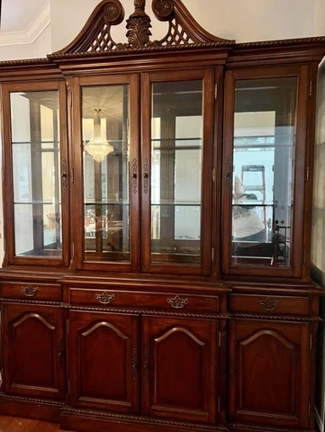 royal patina cnina cabinet dech and hutch Cover