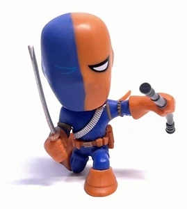 Funko Mystery Mini DC Comics DEATHSTROKE Series 2 Vinyl Figure - Picture 1 of 6