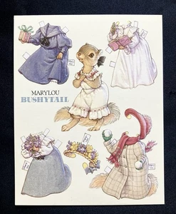 Sis Marylou Bushytail geprägte Papierpuppe Postkarte, Kathy Lawrence, 1992, Vintage - Bild 1 von 1