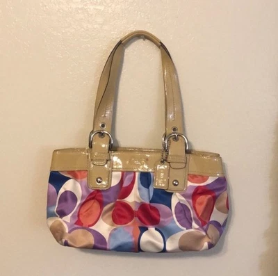 Bolso de hombro Coach Madison Maggie multicolor estampado Foto 1 de 4