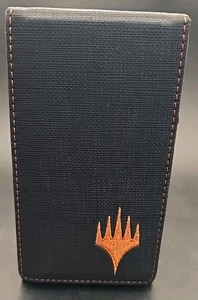 Ultra Pro Magic The Gathering Deck 100 Sleeved Karten Box mit Würfel/Zählerhalter - Bild 1 von 11