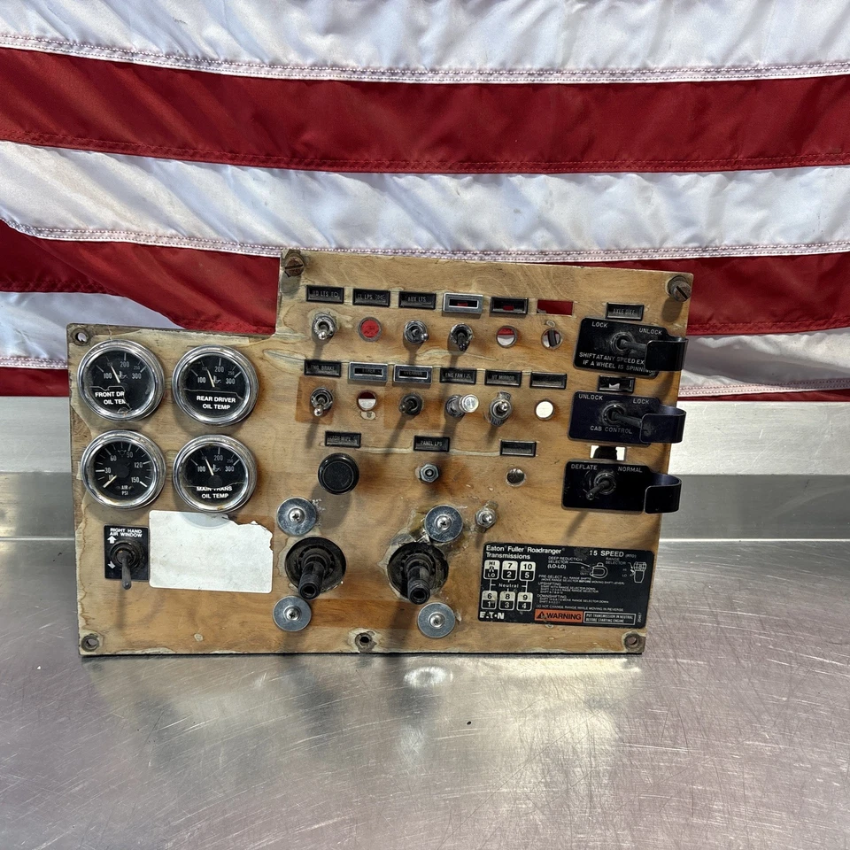 1987-2000 Peterbilt 379 TRIM OR COVER Dash Panel - Used | 316714 - Image 1 of 4