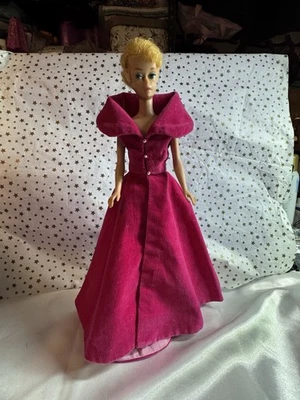 Abrigo con capa forrado fucsia vintage años 60 Barbie #993 "SEÑORA SOFISTICADA" ~ Foto 1 de 4