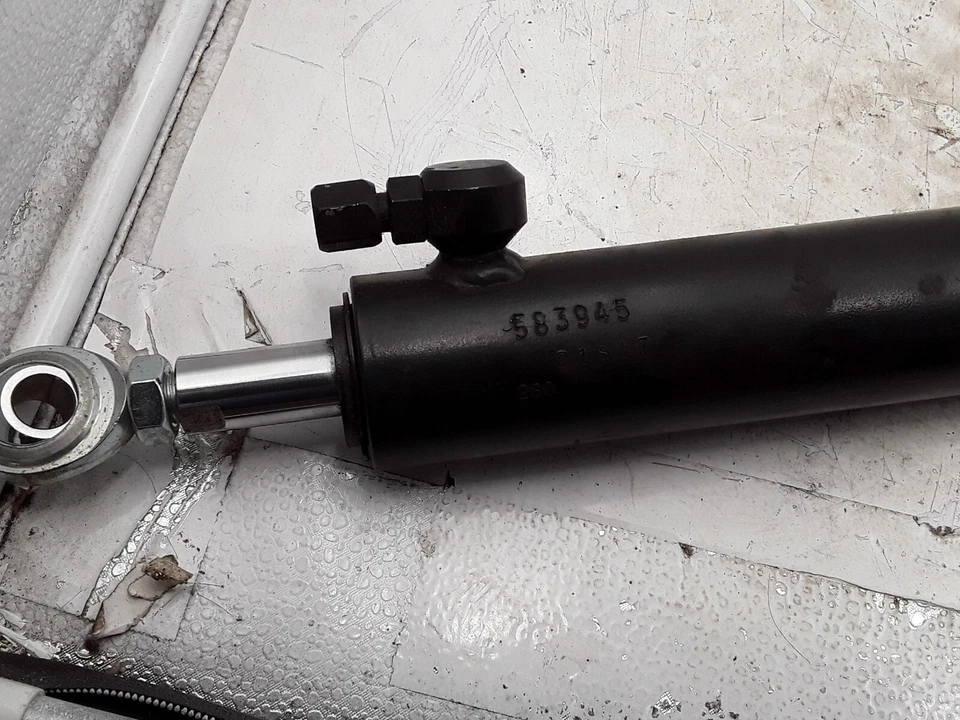 Cascade 圆筒式真空吸尘器 583945 — 第 1/3 张图片