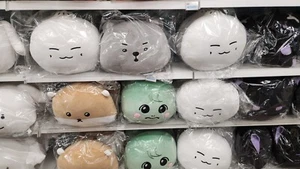 MONSTAX MONMUNGCHI X FACE CUSHION WELCOME PARTY Soundwave MD - Picture 1 of 7