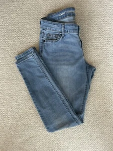 Pantalones de mezclilla para mujer Old Navy súper ajustados tiro medio talla 2 Petite - Imagen 1 de 6