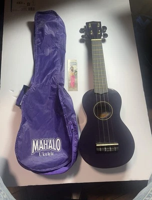 Mahalo Ukulele U30G/BU Royal Navy Blue With Nubone 4 Strings & Soft case - Image 1 of 4