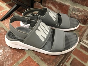 Las mejores ofertas en Sandalias Nike Gris para Mujeres | eBay
