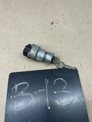 Ford Truck F100 F250 F350 1968 1972 68 69 72 interruptor de cilindro de bloqueo de encendido usado Foto 1 de 4