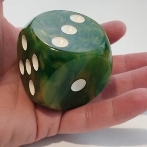 Vintage CATALIN Cubes GREEN VORTEX MARBLE BAKELITE LARGE BLOCK 4.8cm-1.89in 138g - Picture 1 of 11
