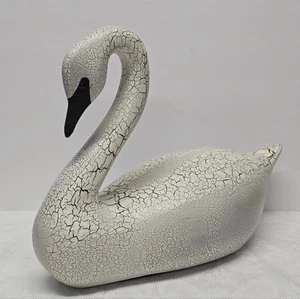 Weißer Holz Schwan Köder Landhaus Deko Figur Vintage Look Rissmuster - Bild 1 von 9