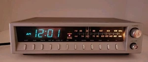 Radio Sveglia Digitale AM/FM Realistica Vintage 232 - Testata🔥 - Foto 1 di 10