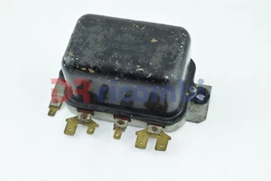 REGOLATORE TENSIONE ALTERNATORE 24V PER AUTOCARRO EPOCA - MAGNETI MARELLI IR25FA - Picture 1 of 7