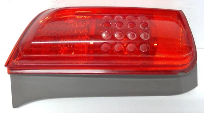 Luz trasera lateral izquierda para conductor izquierdo Toyota Scion XB 2008-2010 Foto 1 de 4