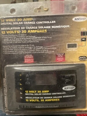 Controlador de carga solar digital 12 voltios 30 amperios  Foto 1 de 2